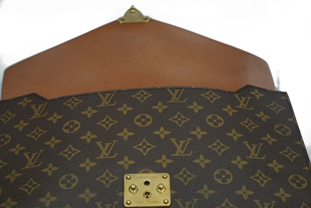 Louis Vuitton Rivets Envelope Clutch Leather at 1stDibs  louis vuitton  envelope bag, louis vuitton envelope clutch, lv envelope bag